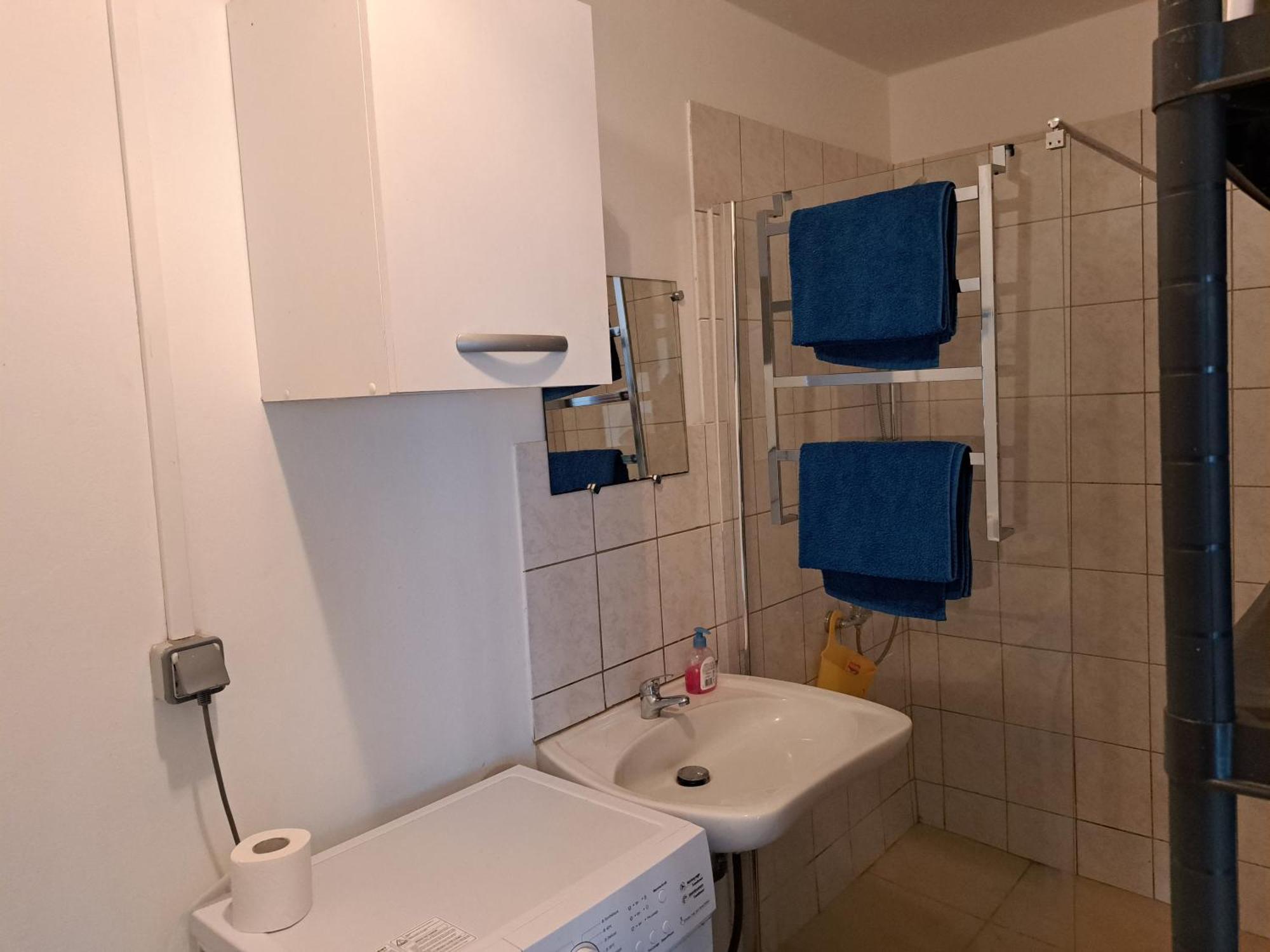 Appart A La Res Andy Accueillant 1 A 5 Pers Arrive Autonome , 2 Places De Parking Dans La Cour Devant La Maison Apartment Saint-Denis Exterior photo